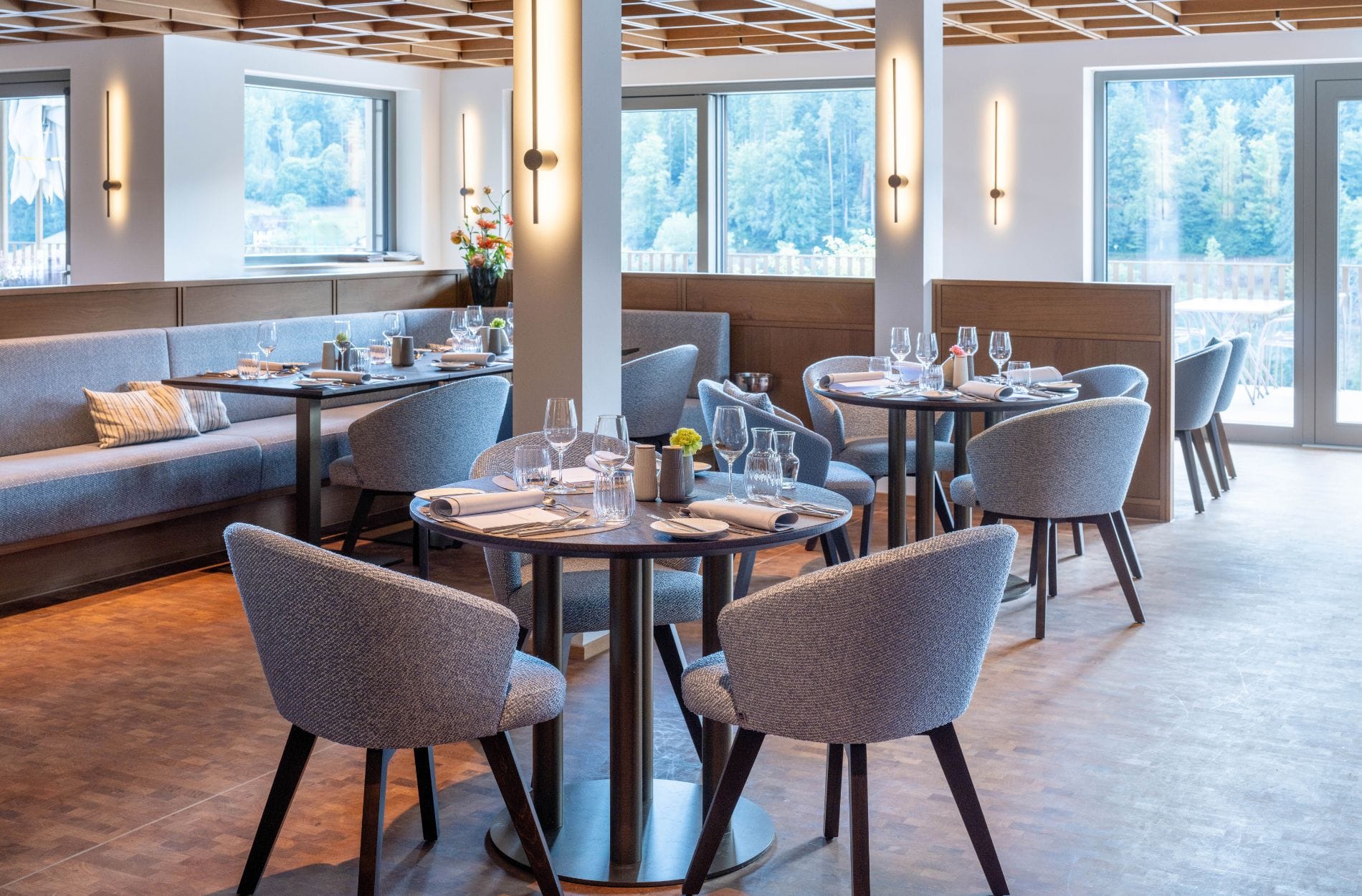 Das Silberberg wurde stärker in einzelne Bereiche gegliedert; einige lassen sich abtrennen. So kann das Hausgastrestaurant unterschiedlich genutzt werden.