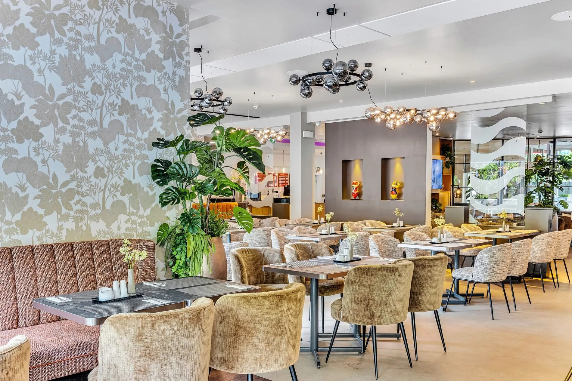 Zeitgemäßes Ambiente: Das Restaurant wurde von Andreas Neudahm neu gestaltet.